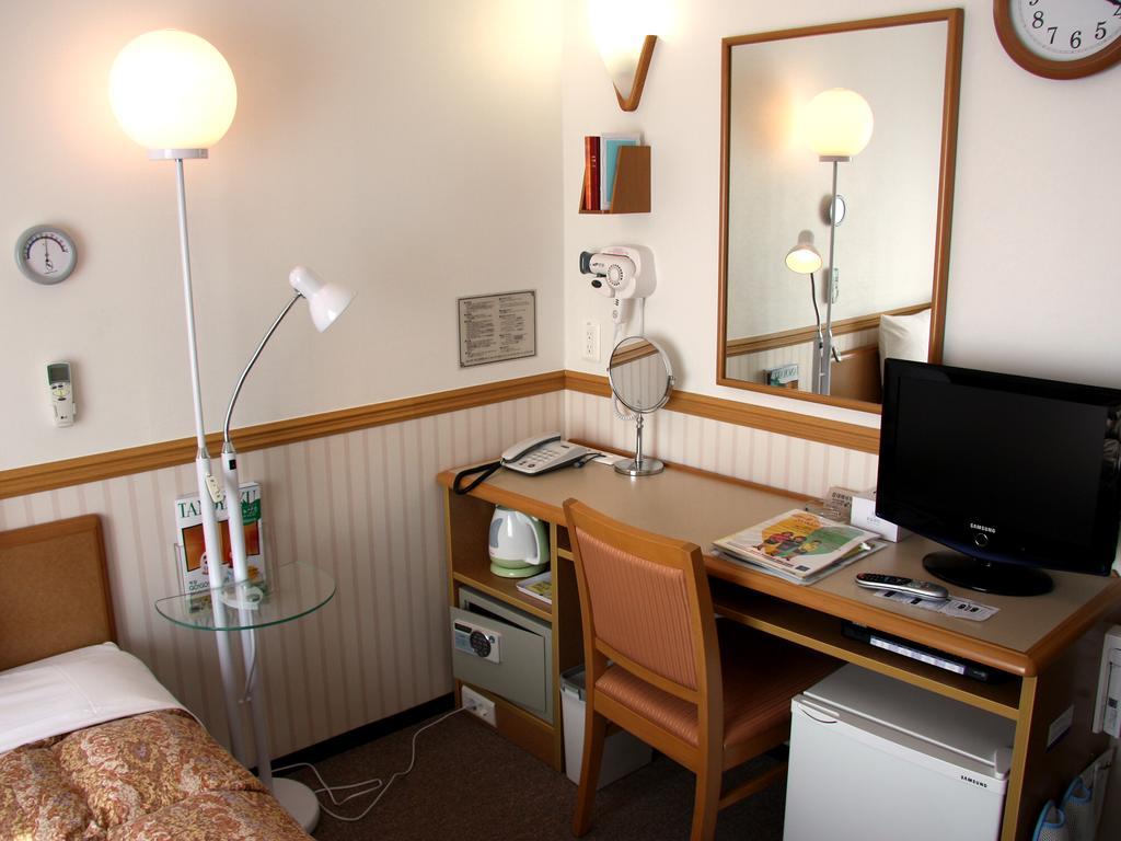 Toyoko Inn Busan Jungang Station Exteriör bild