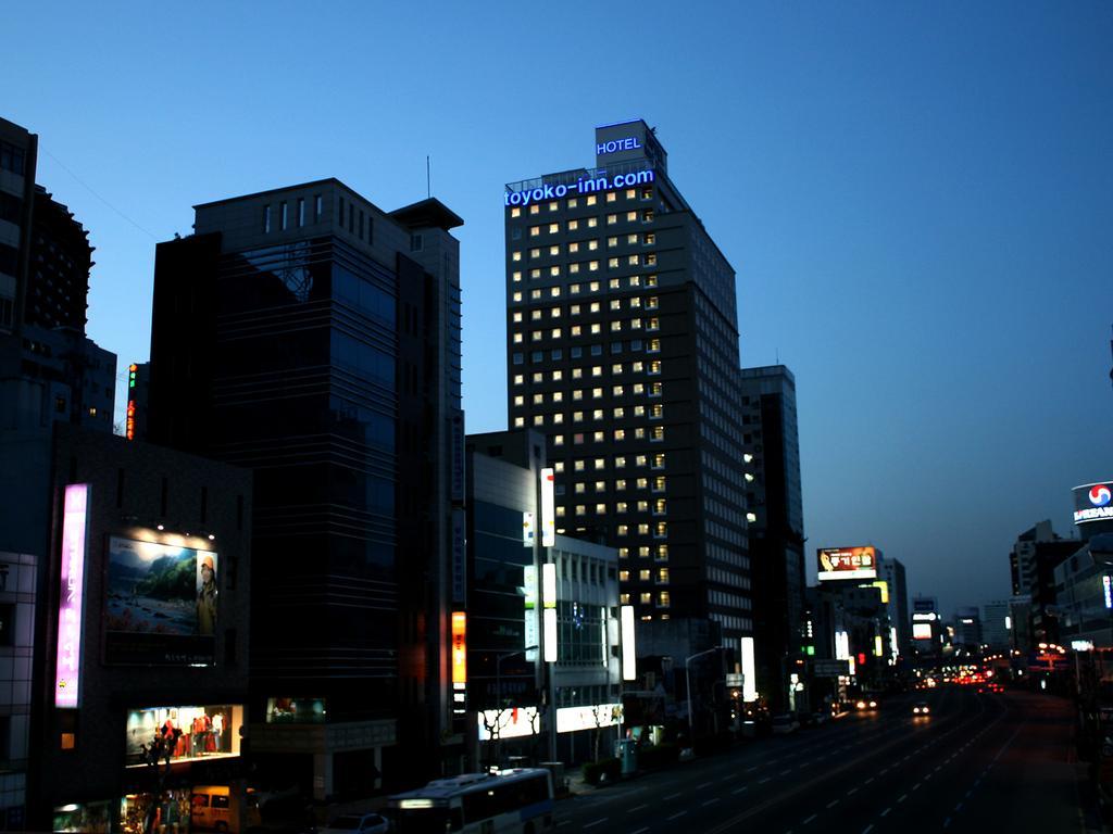 Toyoko Inn Busan Jungang Station Exteriör bild