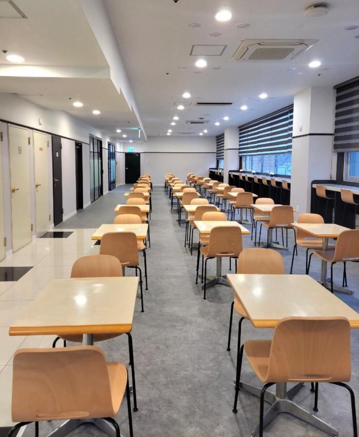 Toyoko Inn Busan Jungang Station Exteriör bild