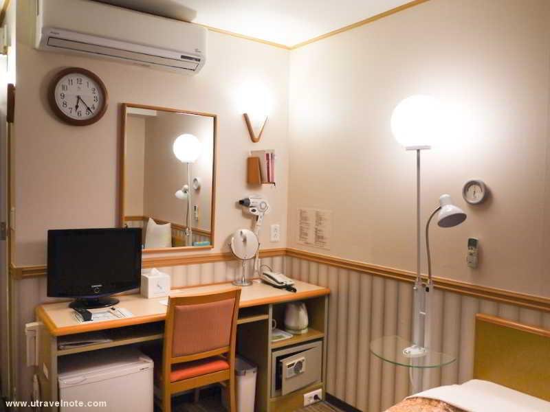 Toyoko Inn Busan Jungang Station Exteriör bild