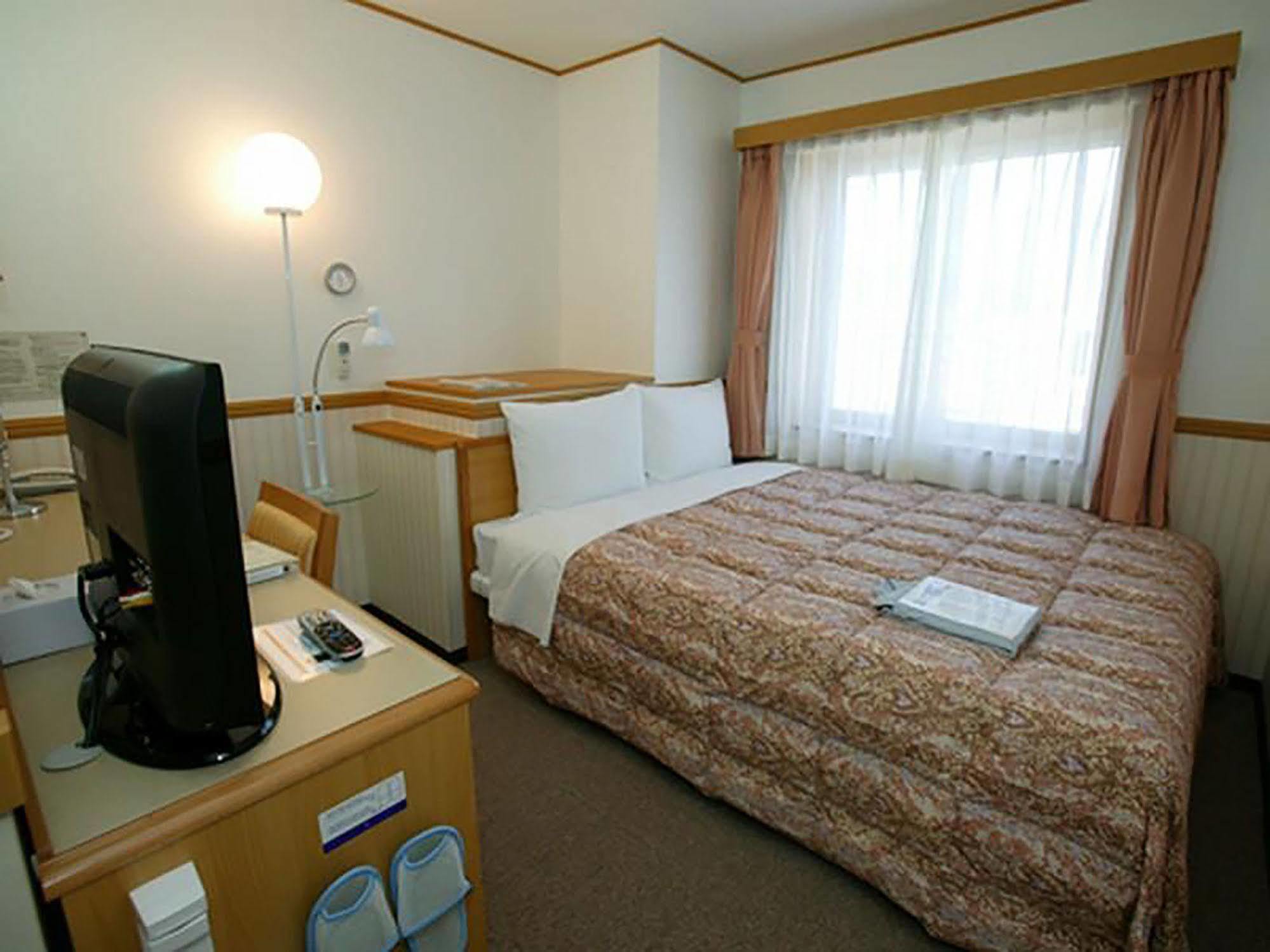Toyoko Inn Busan Jungang Station Exteriör bild